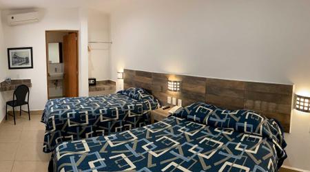 Habitación Triple Estándar  Hotel Opportunity León León de los Aldama Habitación Triple Estándar  Hotel Opportunity León León de los Aldama